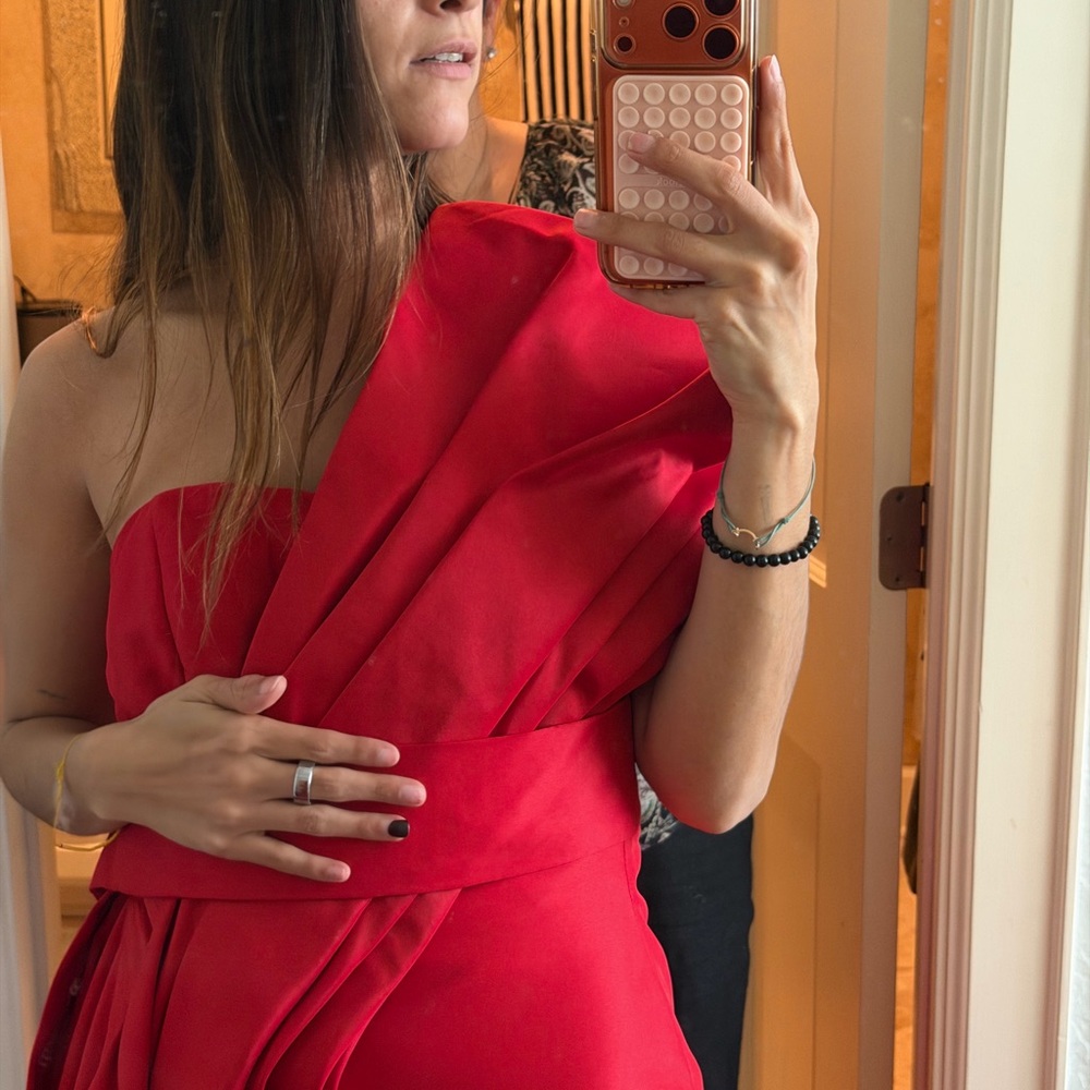 Chic One-Shoulder Red Dress